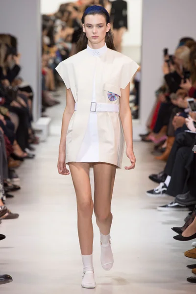 Look 4